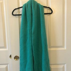 Cute green knit scarf